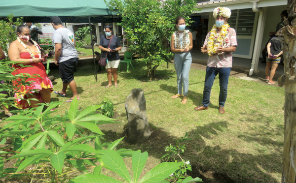 Covid : recueillement et message d'espoir à l'hôpital de Moorea