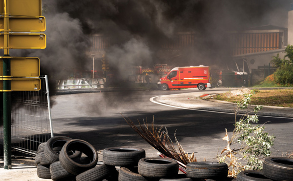 Violences urbaines en Guadeloupe : le gouvernement envoie des renforts policiers