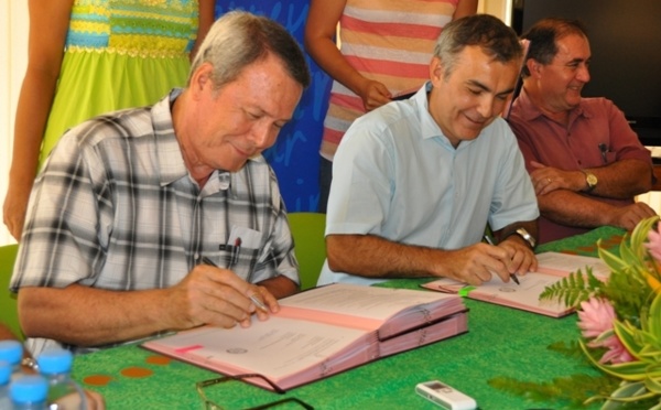 Signature d'une convention entre l'AFD et la commune de PUNAAUIA