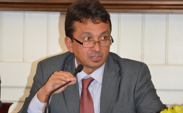 S&amp;P: Le Pays espère un relèvement de sa note souveraine, fin 2014