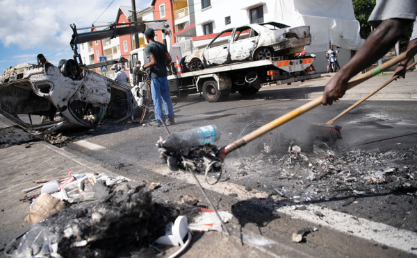Antilles: la contestation continue en attendant des négociations