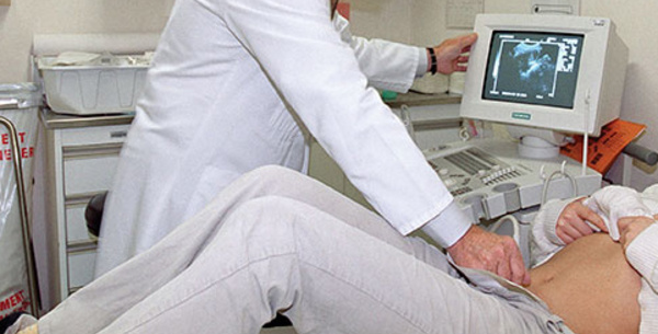 IVG: les députés pour un délai de 14 semaines au lieu de 12