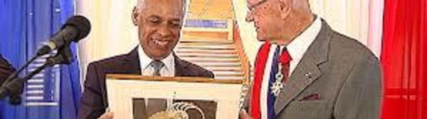 Municipales: à 82 ans, le maire de Nouméa renonce à briguer un 6e mandat