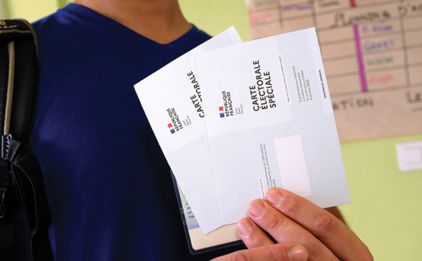 Nouvelle-Calédonie: arrivée de 252 délégués pour encadrer le référendum