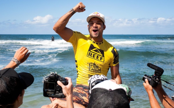 Surf-Reef Hawaiian Pro Hawaii. Michel Bourez  remporte l’épreuve pour la deuxième fois.
