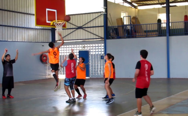 Les basketeurs de Nuku Hiva en forme