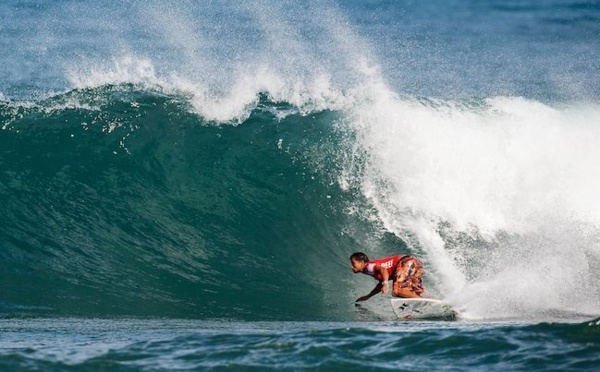 Surf- Vans Triple Crown of Surfng.  Grosse déception pour Michel Bourez à Sunset