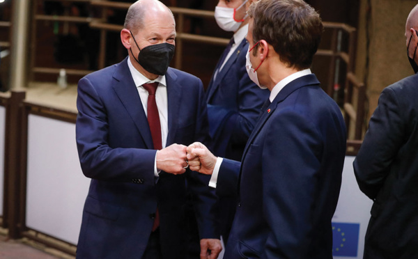 Covid: la France n'imposera pas de tests avec les pays de l'UE, dit Macron