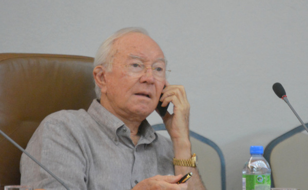 Examen du budget 2014 : Gaston Flosse s'attaque ouvertement à ses prédécesseurs