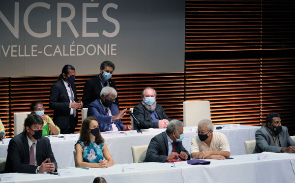 Nouvelle-Calédonie: l’obligation vaccinale dans les secteurs "sensibles" de nouveau reportée