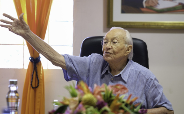 Gaston Flosse obtient son inscription à Papeete