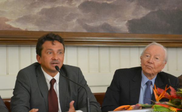 Le gouvernement Flosse satisfait de son budget 2014 et le fait savoir