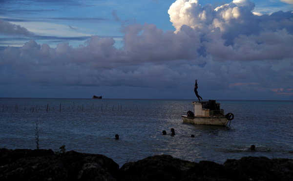 Tonga: risque de pluies acides après une éruption volcanique
