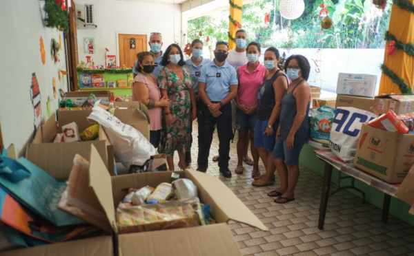 Les Pères Noël bleus