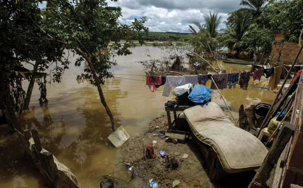 Brésil: 18 morts et 58 communes inondées sous des pluies torrentielles