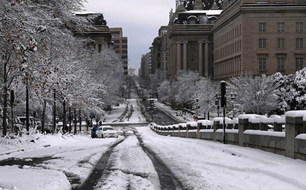 Une tempête de neige s'abat sur la capitale américaine