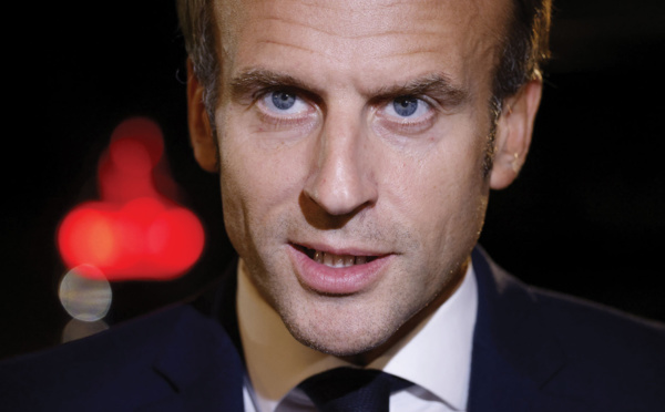 Macron déclenche une tempête en plein examen du pass vaccinal à l'Assemblée
