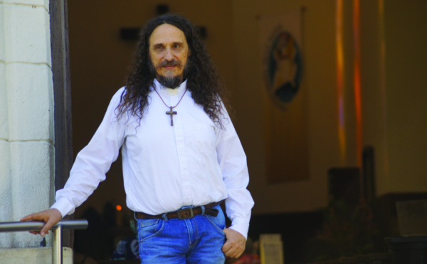 Le père Christophe s'impatiente