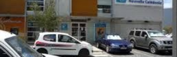 Les tarifs bancaires baissent en Nouvelle-Calédonie au 1er janvier