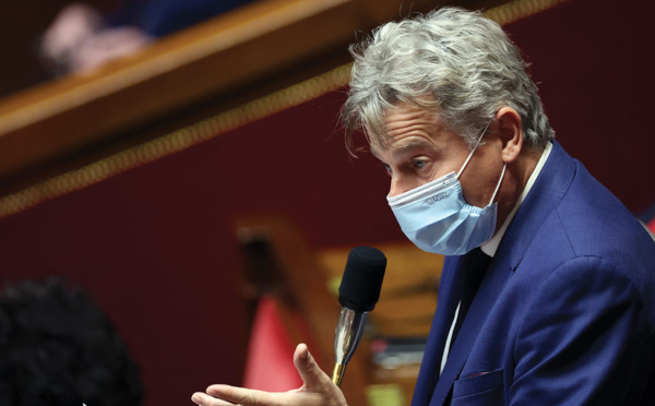 Macron parle attractivité, Roussel fait son discours de rentrée à Paris