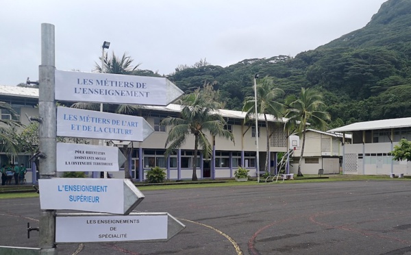 Un millier d'élèves des Raromatai au forum de l'orientation