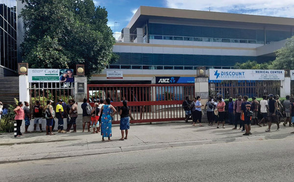 Des médecins australiens aux îles Salomon pour lutter contre une flambée de Covid