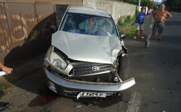 Paea: Violent choc frontal entre deux véhicules