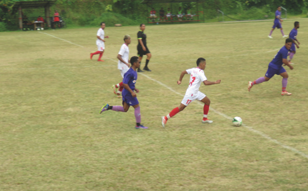 Tiare Hinano solide leader à Moorea