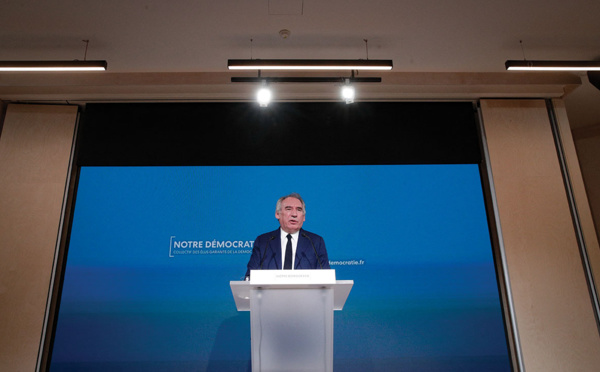 Parrainages: Bayrou revendique une réserve de 180 signatures, réparties vendredi