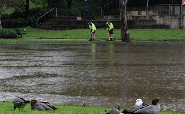 Inondations en Australie: un mort et dix personnes disparues