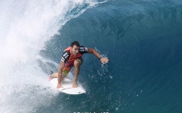 Surf – Joel Parkinson, champion du monde 2012, frôle la noyade en Australie !