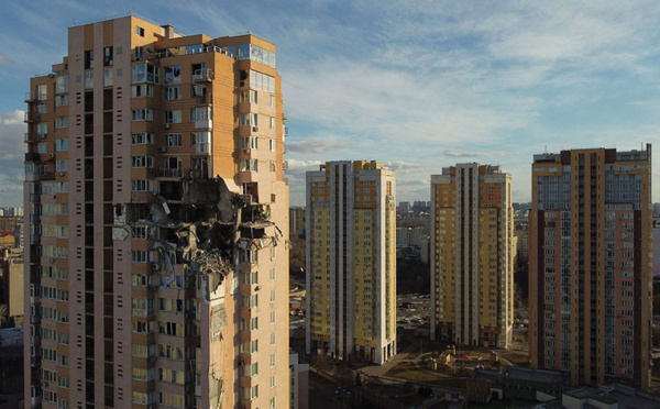 L'Ukraine accepte des pourparlers avec Moscou, la dissuasion nucléaire russe en alerte