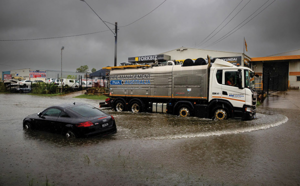 "Bombes d'averses" en Australie: le bilan des inondations monte à 6 morts