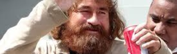 Le naufragé du Pacifique de retour à la civilisation