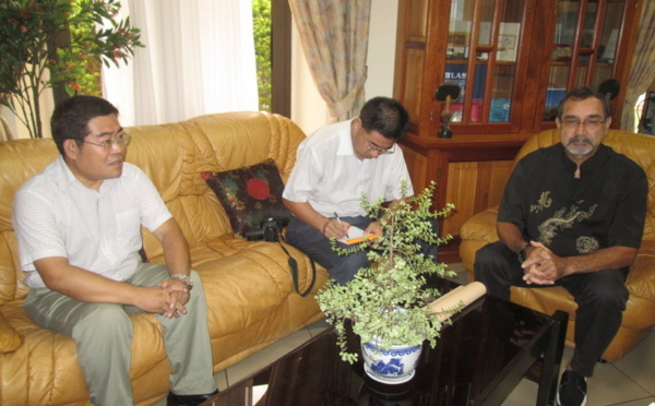 Visite de courtoisie au CESC : Angelo Frebault a reçu le Consul de Chine à Papeete
