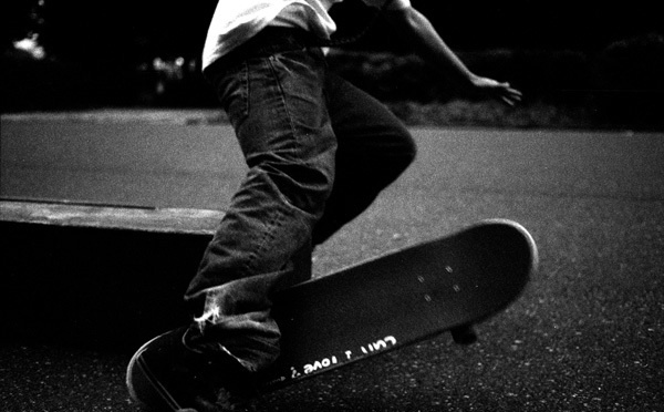 Un adolescent se tue en skate sur les hauteurs de Tipaerui