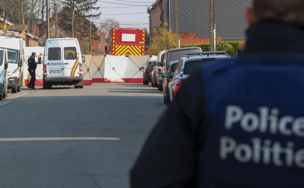 Belgique: une voiture fonce sur une foule allant à un carnaval, six morts