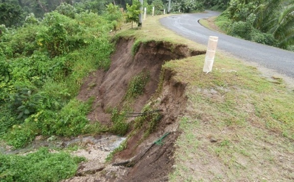 Huit jours de pluie non stop sur les Îles de la Société