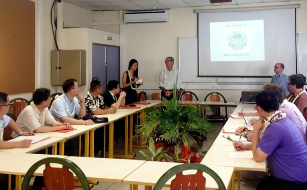 Taaone : les ingénieurs chinois du solaire visitent d'éventuels sites d'installation