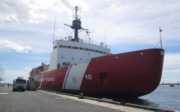 Les garde-côtes américaines à Pape’ete : cinq jours d’escale pour le brise-glace Polar Star