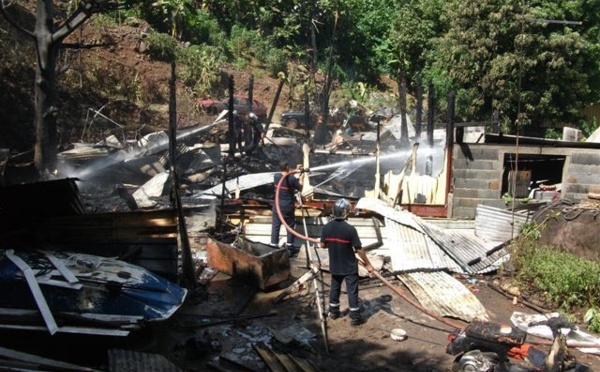 Bora Bora : une maison MTR entièrement détruite par un incendie