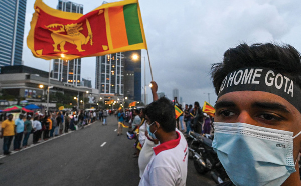 Sri Lanka: l'économie va "s'effrondrer" sans nouveau gouvernement d'ici deux jours