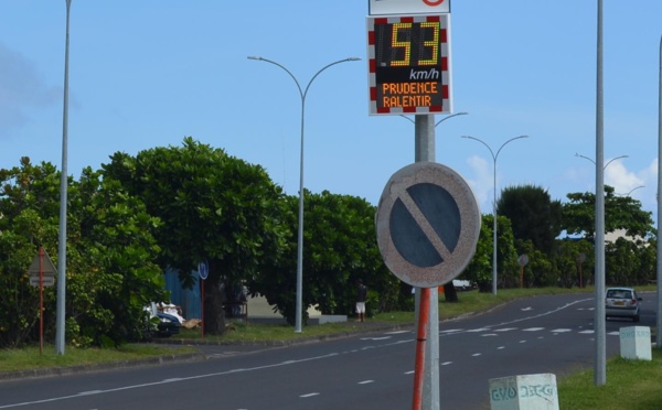 Des radars routiers pédagogiques à Motu Uta et bientôt sur tout Tahiti