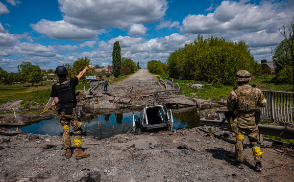 Ukraine: Moscou continue à bombarder dans l'Est, Finlande et Suède aux portes de l'Otan