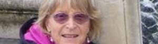 Femme emportée par un requin en Australie: le bonnet et les lunettes retrouvés