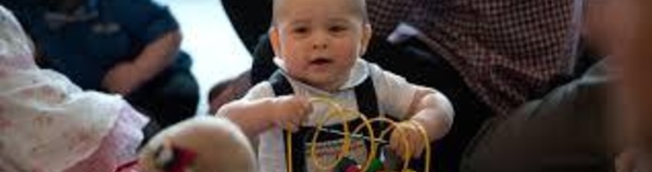 Premier engagement public pour le prince George: séance de jeu avec d'autres bébés