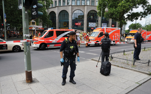 Une enseignante tuée, de nombreux blessés par une voiture lancée sur des piétons à Berlin