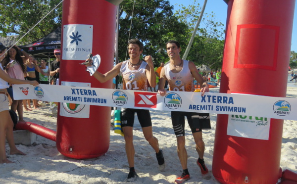 Le duo David Hauss-Pierrick Page récidive au Swim Run de Moorea