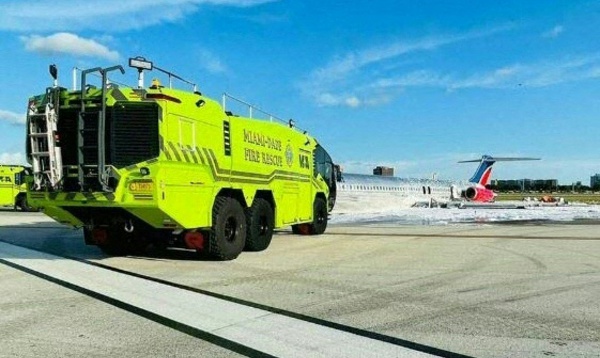 Un avion prend feu lors de son atterrissage à Miami, 3 blessés