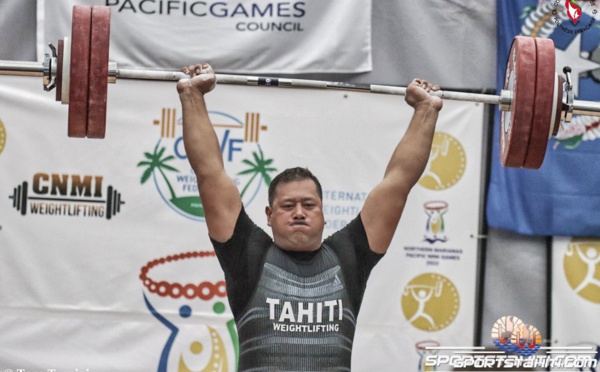 Eriatara Ratia clôt la moisson de médailles à l'haltérophilie